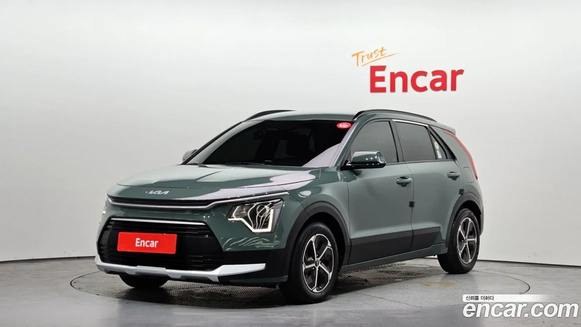 Kia Niro — фото 1