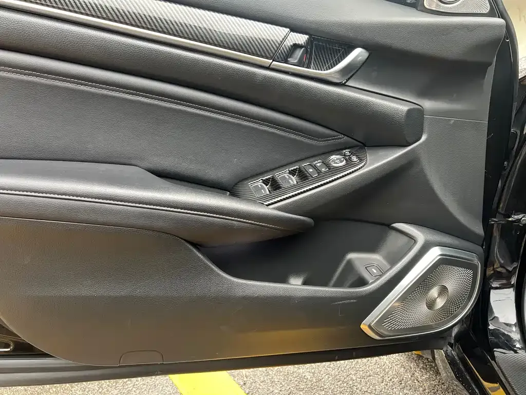 Honda Accord — фото 2