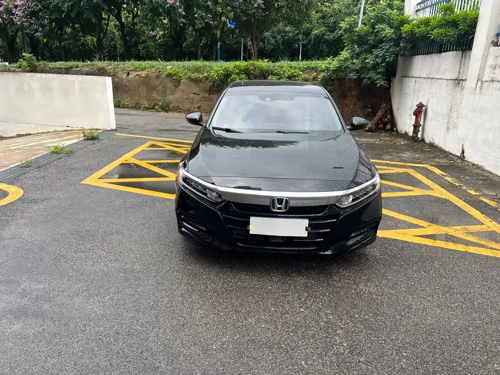 Honda Accord — фото 4
