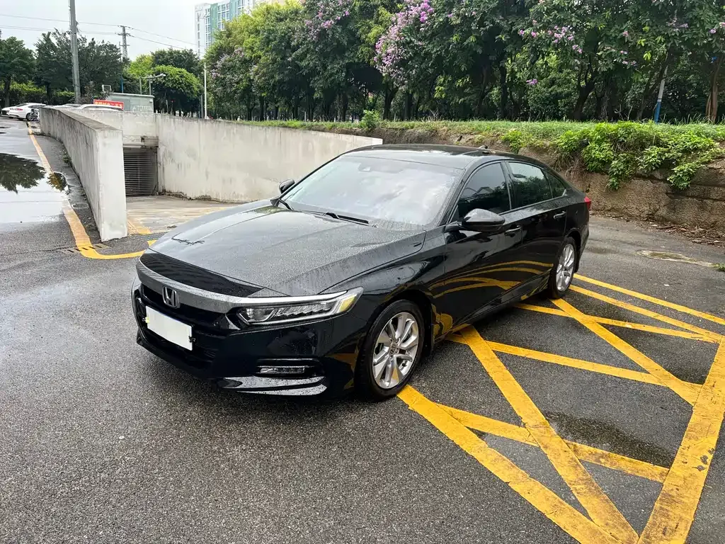 Honda Accord — фото 5