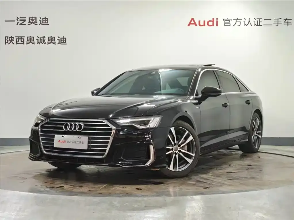 Audi A6L — фото 1