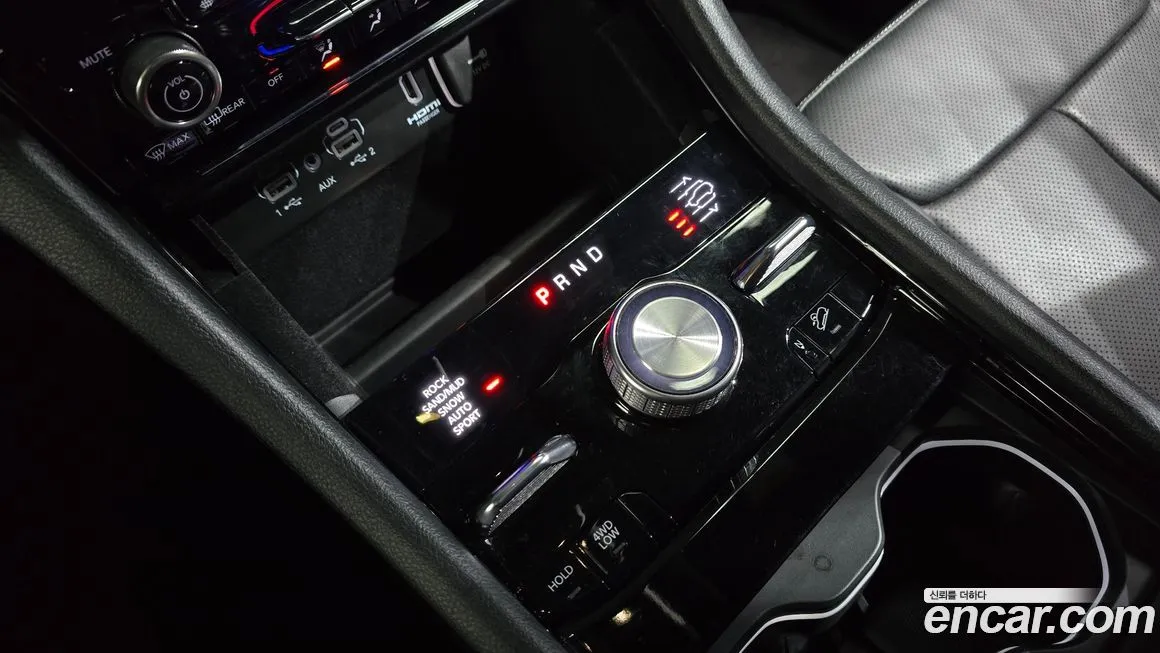 Jeep Cherokee — фото 9
