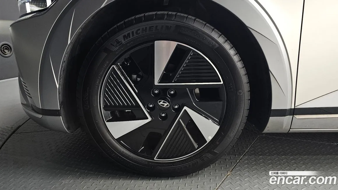 Hyundai Ioniq5 — фото 8