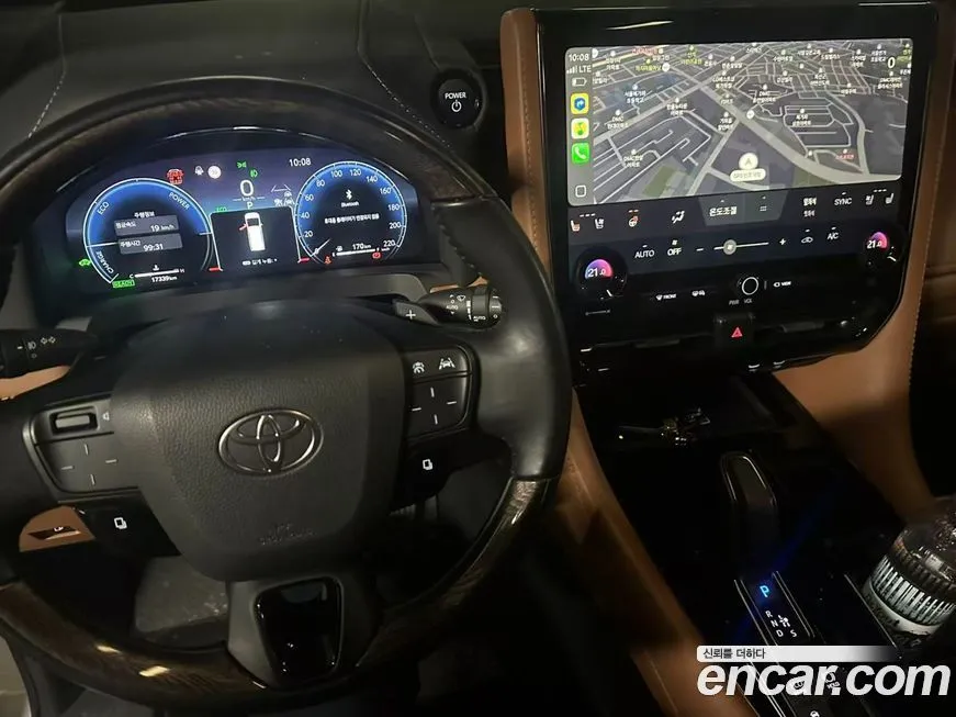 Toyota Alphard — фото 3
