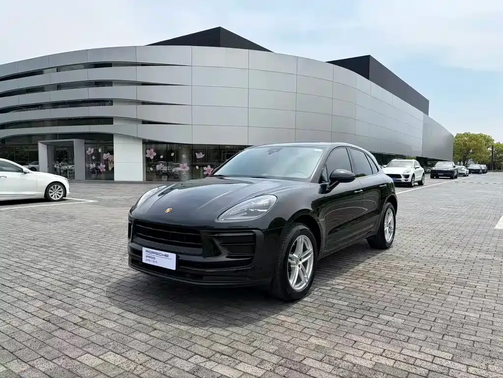 Porsche Macan — фото 1