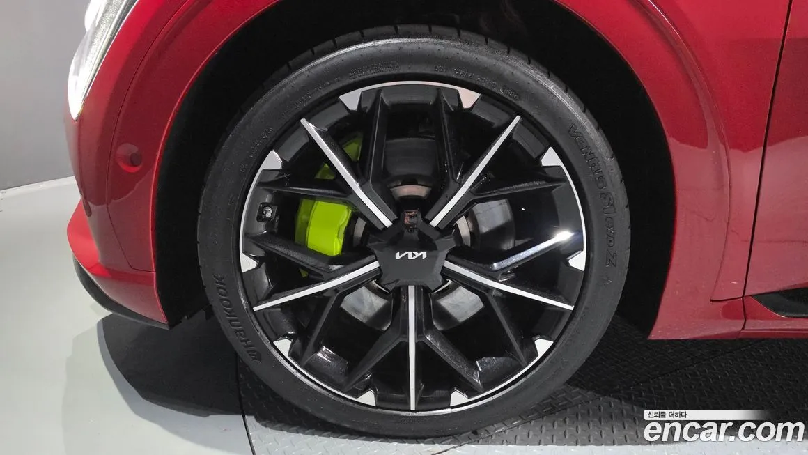 Kia EV6 — фото 7