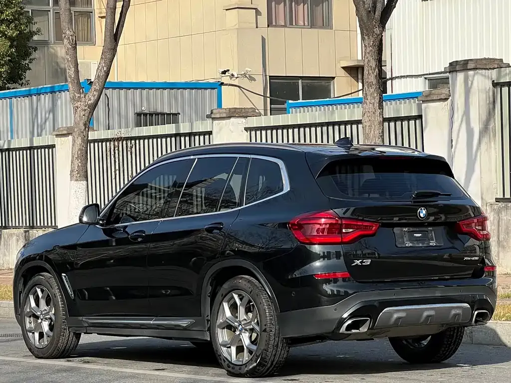 BMW X3 — фото 4
