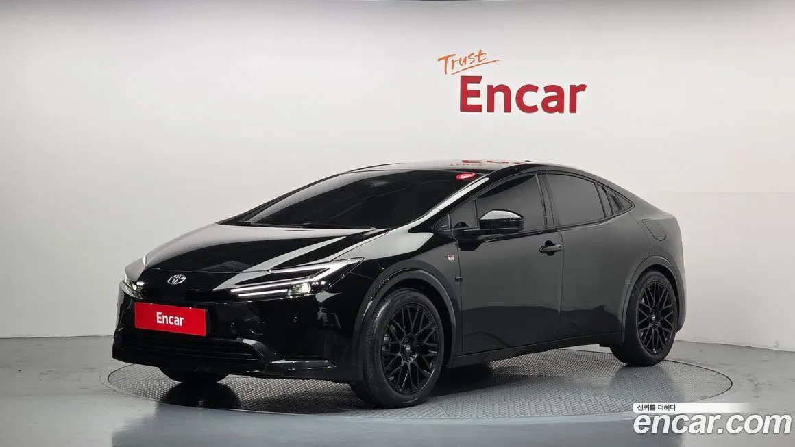 Toyota Prius — фото 1