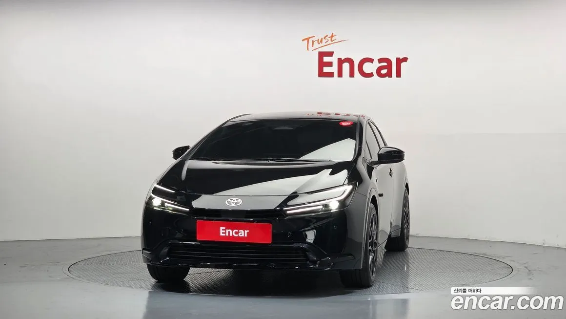 Toyota Prius — фото 2