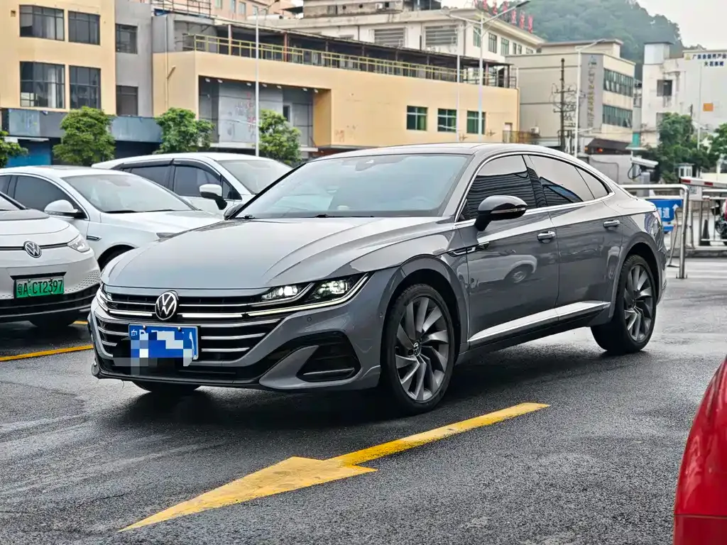 Volkswagen CC — фото 1