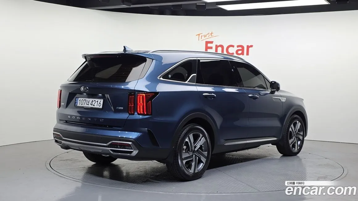 Kia Sorento — фото 4
