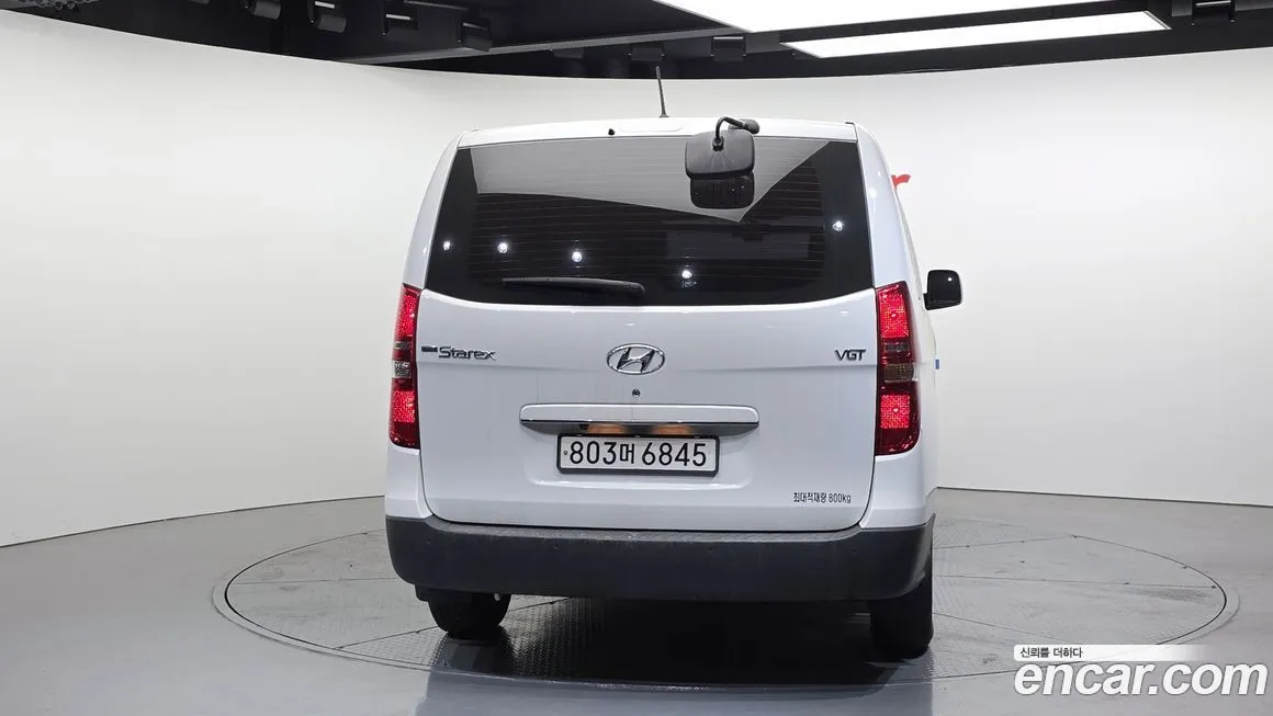 Hyundai Starex — фото 4