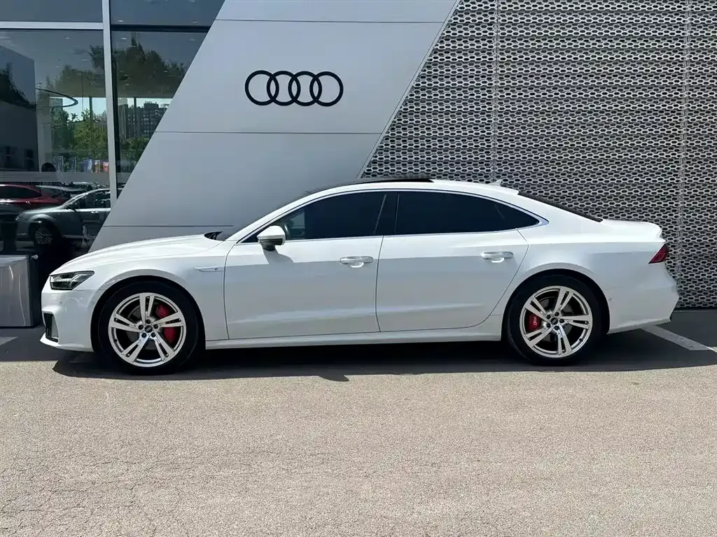 Audi A7L — фото 4