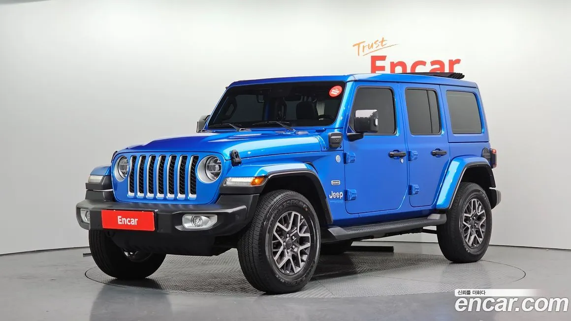 Jeep Wrangler — фото 1