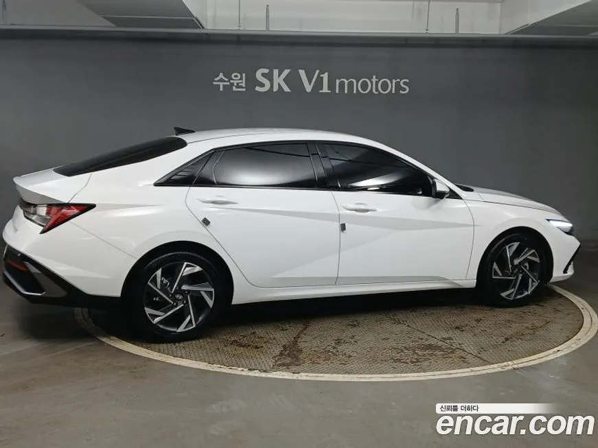 Hyundai AVANTE — фото 2