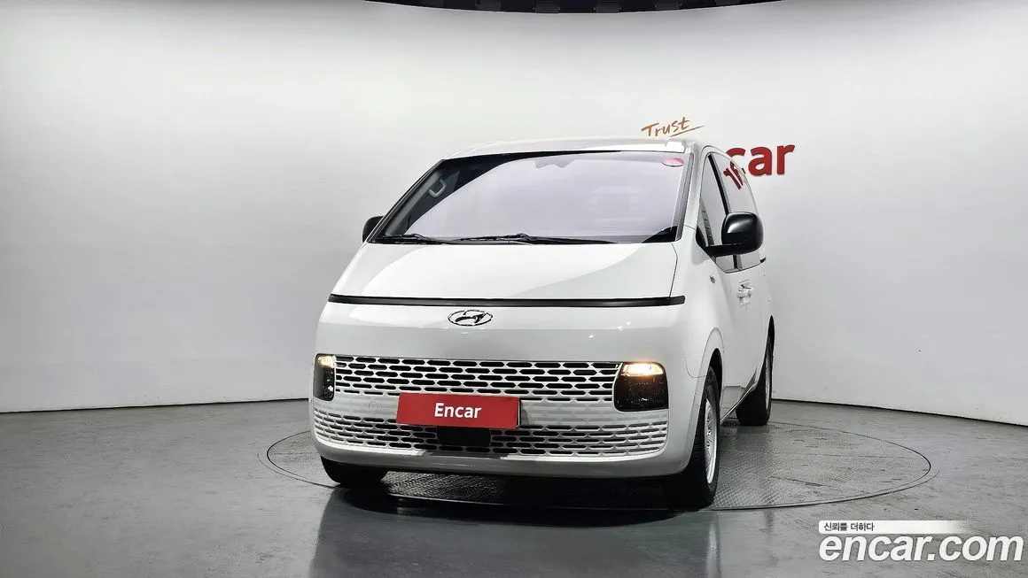 Hyundai Staria — фото 3
