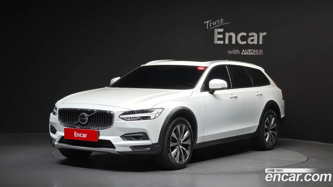 Volvo V90 — фото 1