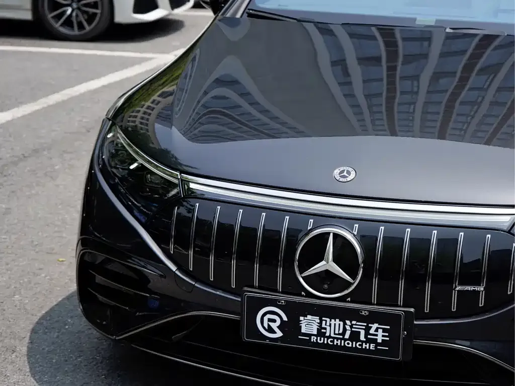 Mercedes-Benz EQS AMG — фото 4