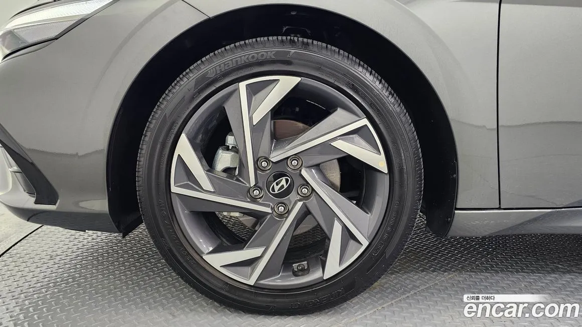 Hyundai AVANTE — фото 2