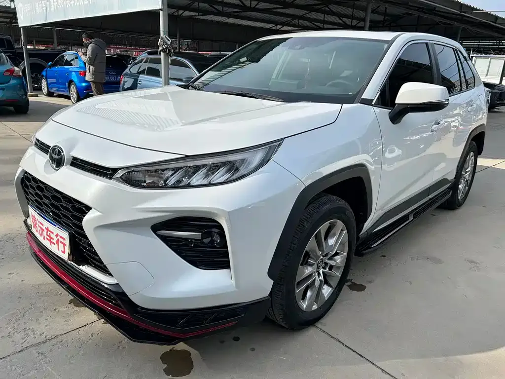 Toyota Wildlander — фото 1
