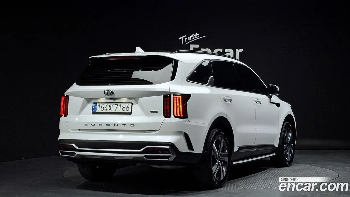 Kia Sorento — фото 10