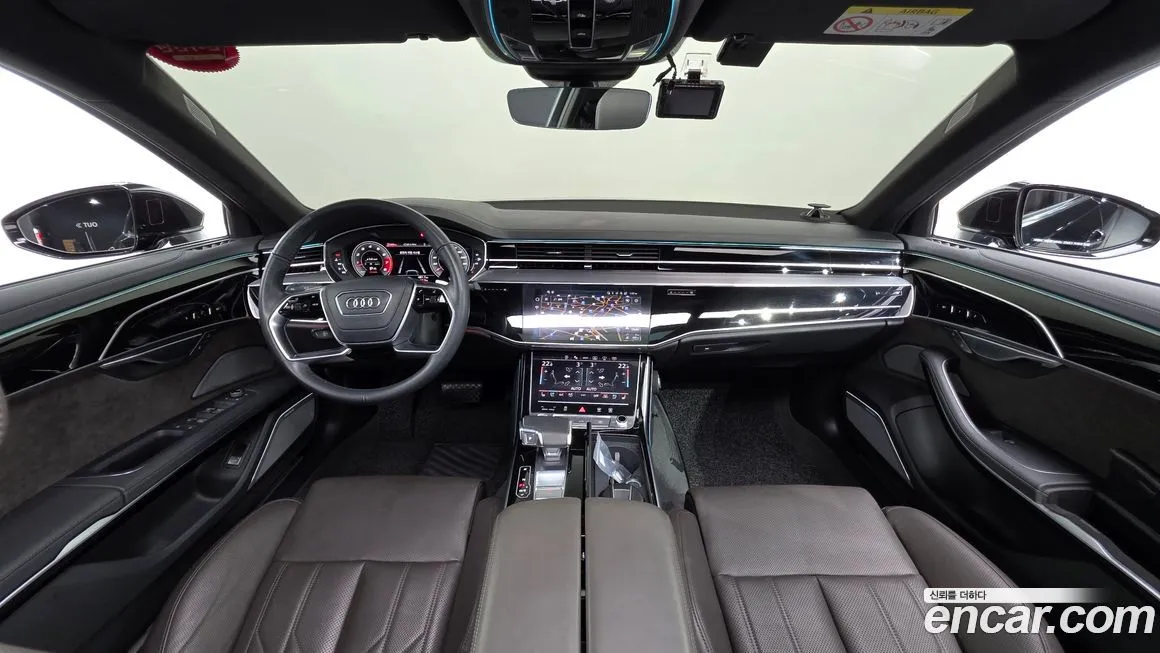 Audi A8 — фото 7