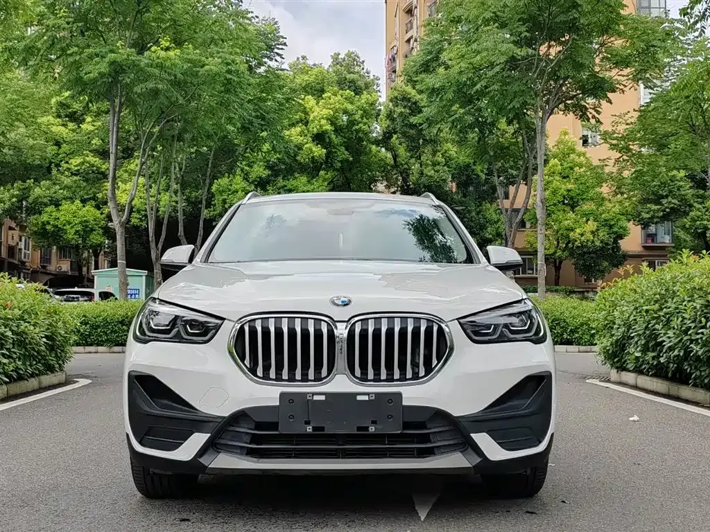 BMW X1 — фото 10