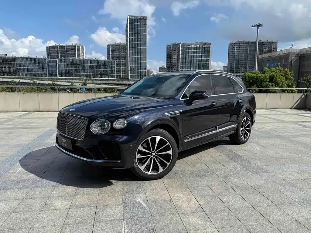 Bentley Bentayga — фото 1