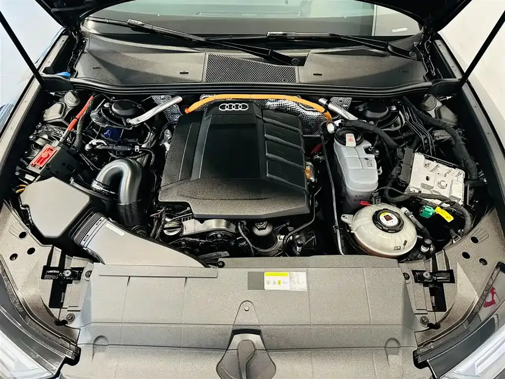 Audi A6L New Energy — фото 10