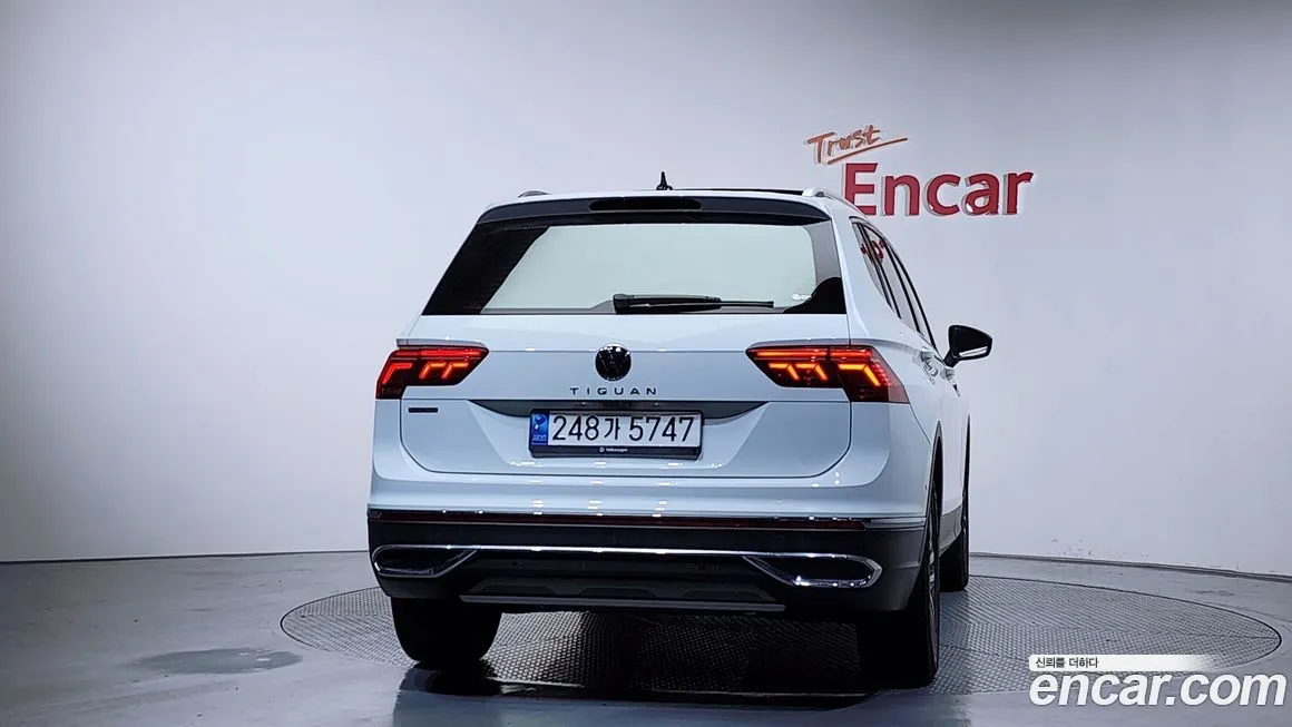 Volkswagen Tiguan — фото 2