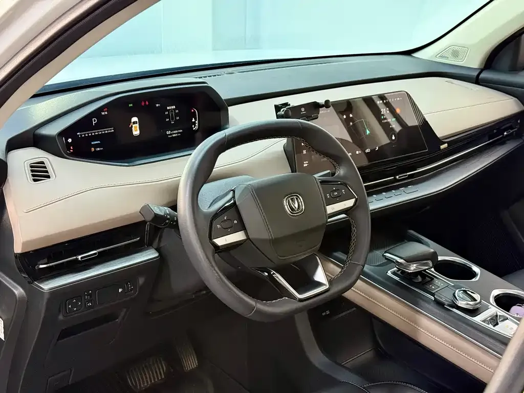 Changan CS55PLUS — фото 10