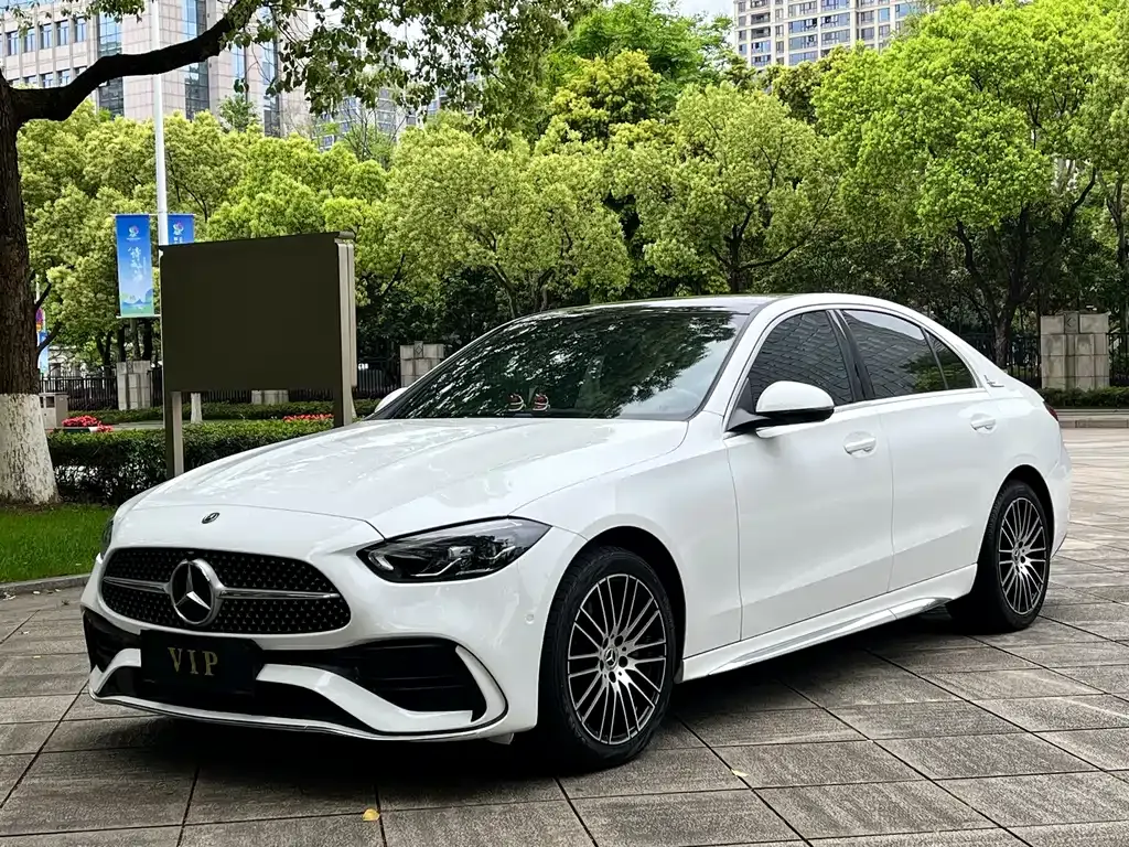 Mercedes-Benz C-Class — фото 1