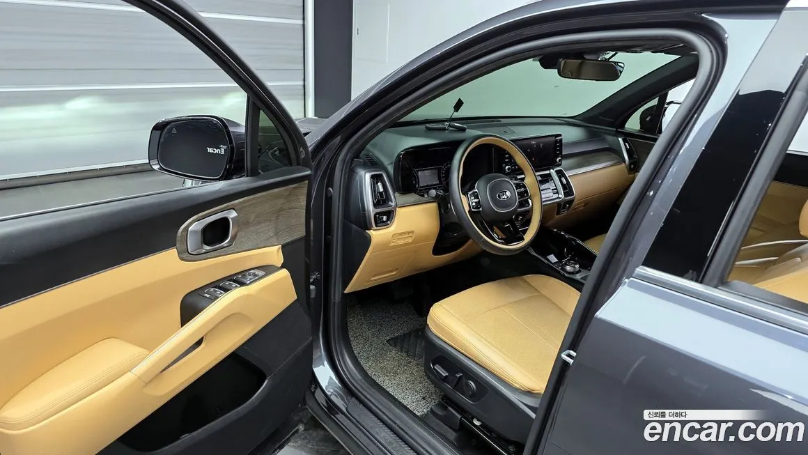 Kia Sorento — фото 9