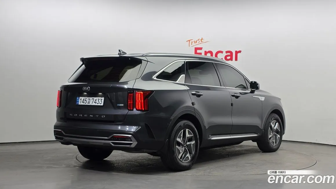 Kia Sorento — фото 5