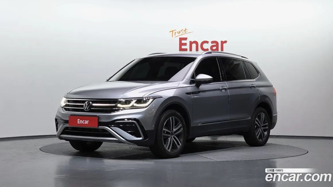 Volkswagen Tiguan — фото 1
