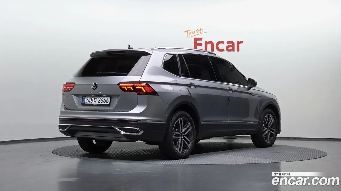 Volkswagen Tiguan — фото 6