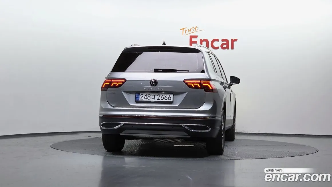 Volkswagen Tiguan — фото 2
