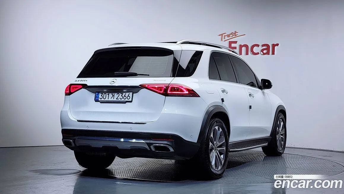 Mercedes-Benz GLE-Class — фото 5