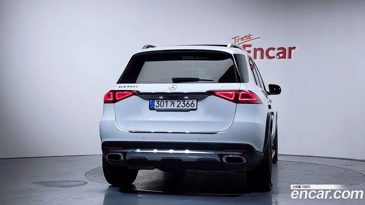 Mercedes-Benz GLE-Class — фото 4