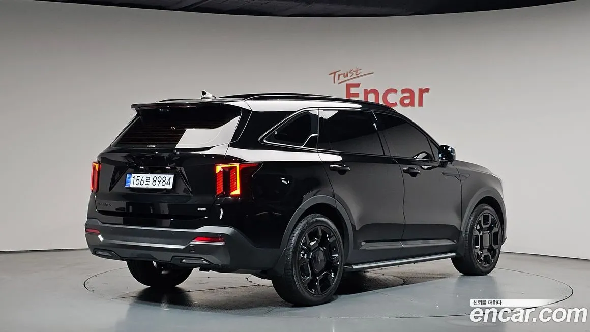 Kia Sorento — фото 9