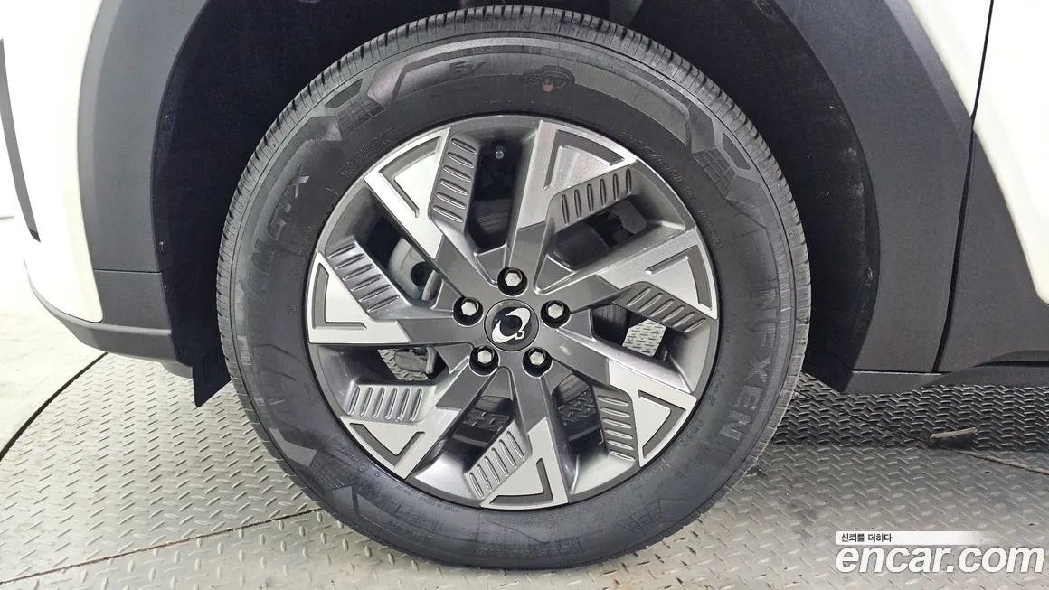 KG Mobility (Ssangyong) Torres — фото 8