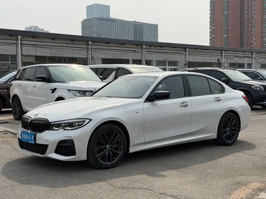 BMW 3 Series — фото 1