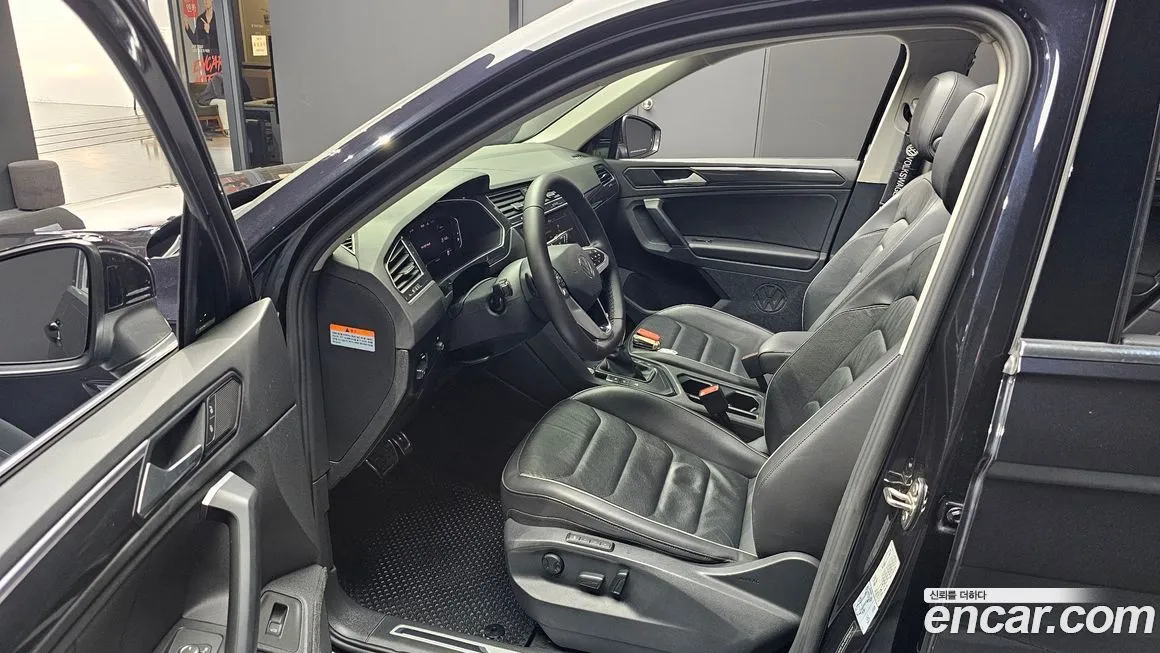 Volkswagen Tiguan — фото 10