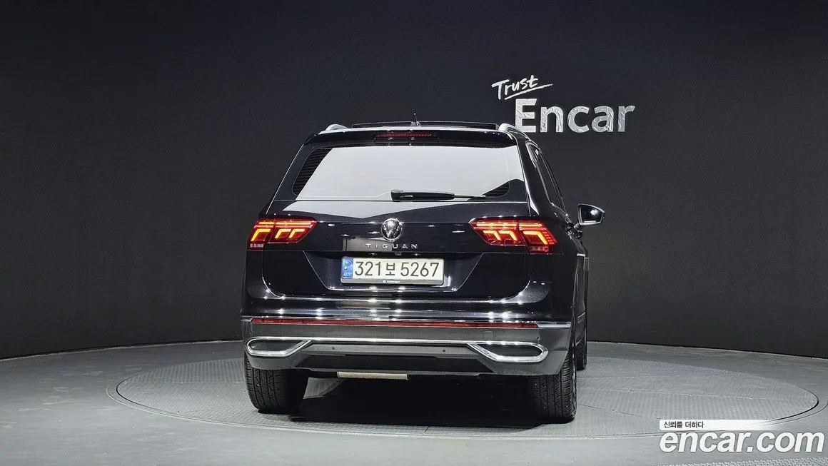 Volkswagen Tiguan — фото 5