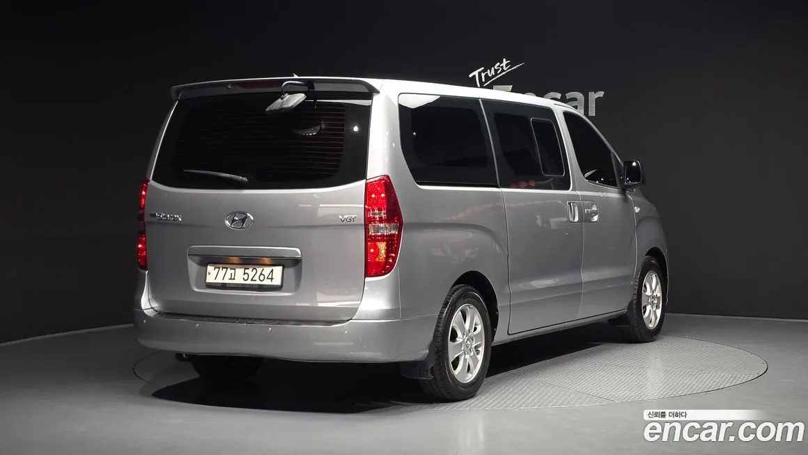 Hyundai Starex — фото 9