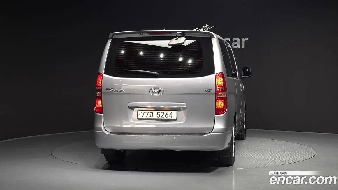 Hyundai Starex — фото 3