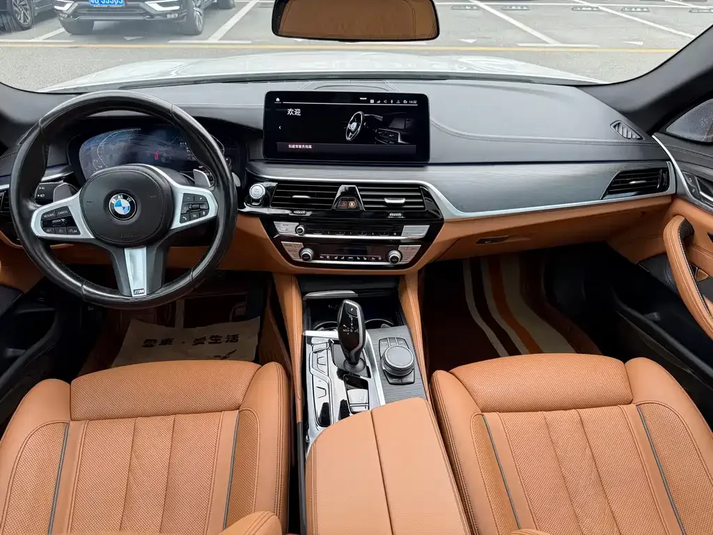 BMW 5 Series — фото 9