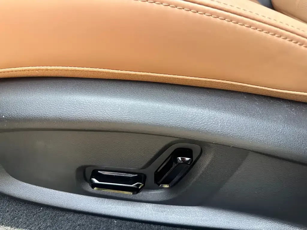Geely Galaxy A7 — фото 3