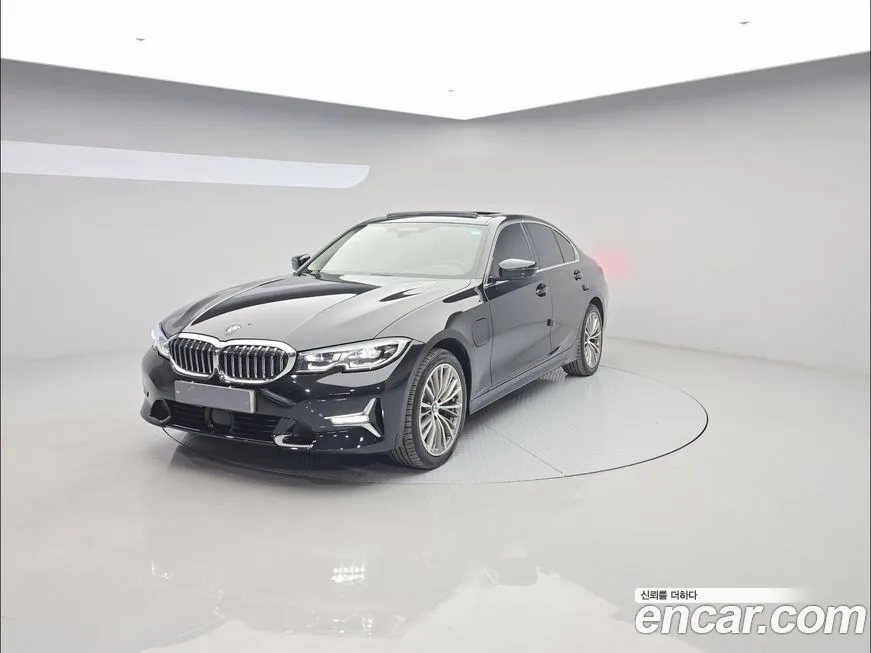 BMW 3-Series — фото 1