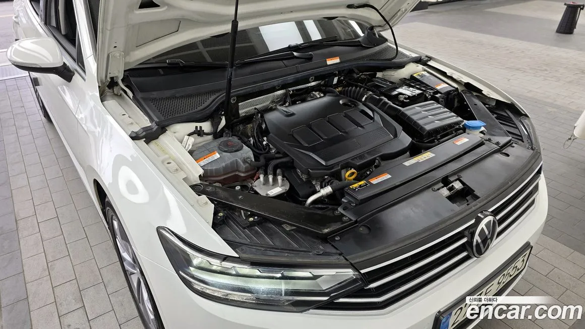 Volkswagen Passat — фото 8